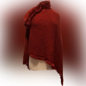 Beautiful Red Super Soft Hooded Poncho. No size listed, fits like a Large. New!